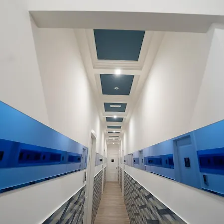 P.c. Boutique Medina H. Centro, By Clapa Group * Napoli