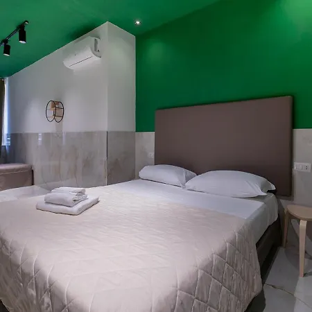 P.c. Boutique Medina H. Centro, By Clapa Group * Napoli